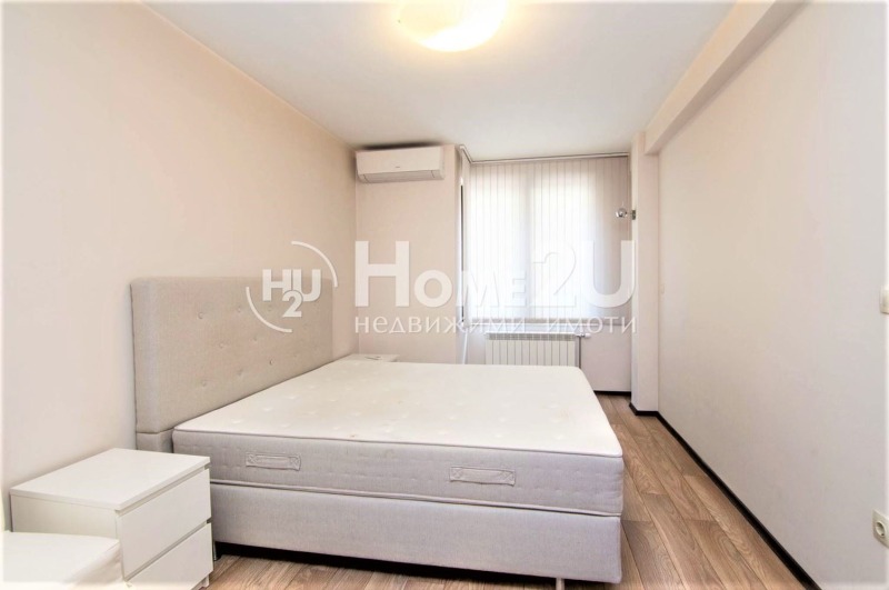 K pronájmu  2 ložnice Sofia , Centar , 114 m2 | 34609181 - obraz [3]