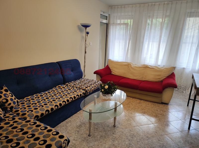 Дава под нем  2-стаен, град София, Медицинска академия •  650 EUR • ID 97381771 — holmes.bg - [1] 