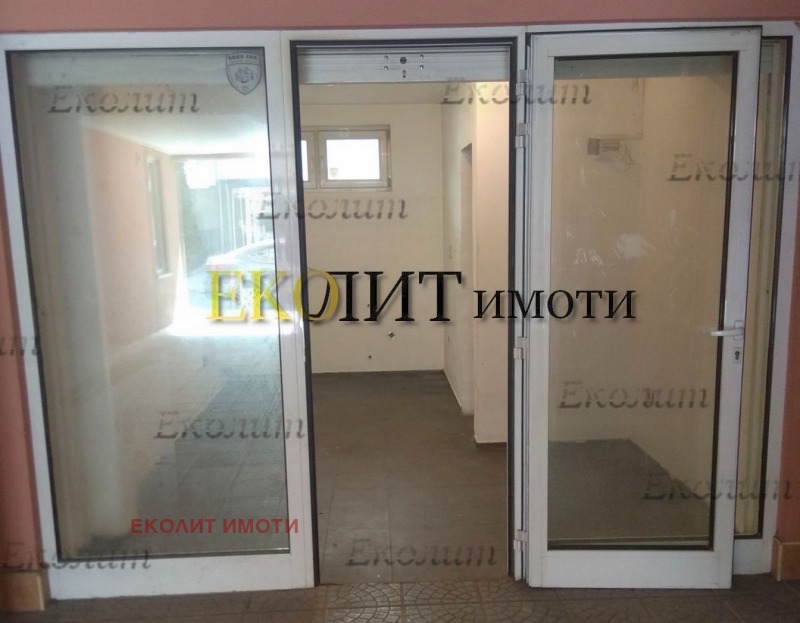 Дава под нем  Магазин, град София, Лозенец •  150 € • ID 14035526 — holmes.bg - [1] 