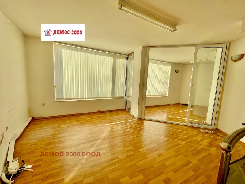 Дава под наем МАГАЗИН, гр. Варна, Завод Дружба, снимка 5 - Магазини - 52667376