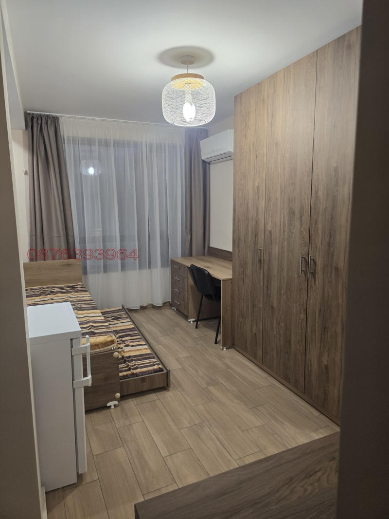 Под наем 1-СТАЕН, град Пловдив, Каменица 1 • 700 лв. / 357.90 € • 94585662 1