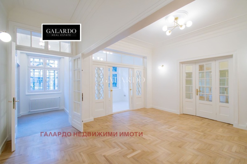 Дава под наем КЪЩА, гр. София, Докторски паметник, снимка 2 - Къщи - 53334442