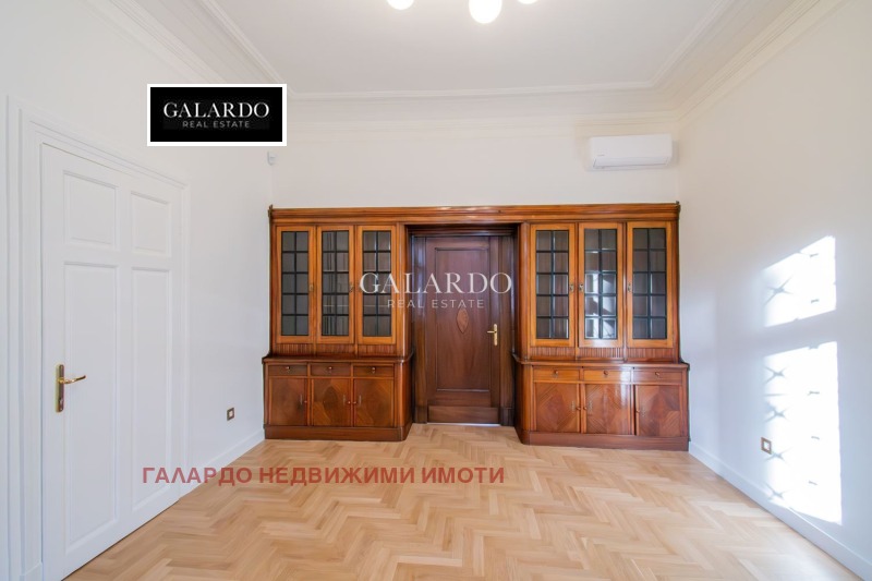 Дава под наем КЪЩА, гр. София, Докторски паметник, снимка 7 - Къщи - 53334442