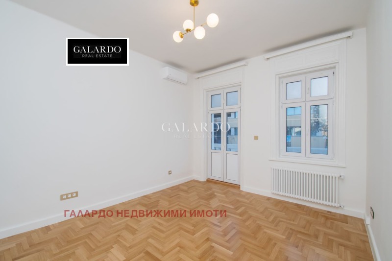 Дава под наем КЪЩА, гр. София, Докторски паметник, снимка 12 - Къщи - 53334442