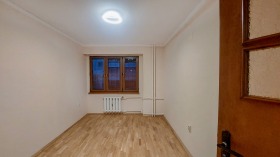 1 dormitorio Oborishte, Sofia 8