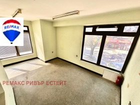 Офис град Русе, Централен кооп. пазар 3