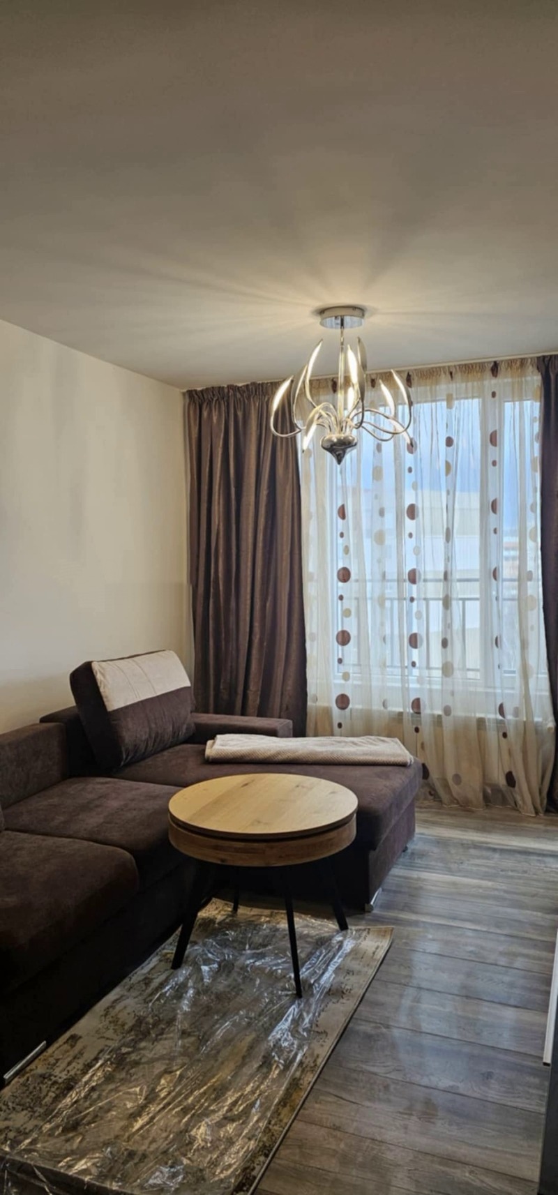 Zu vermieten  1 Schlafzimmer Sofia , Wrabniza 1 , 55 qm | 92643023