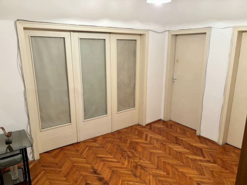 Дава под наем  3-стаен град София , Център , 108 кв.м | 41878689 - изображение [6]