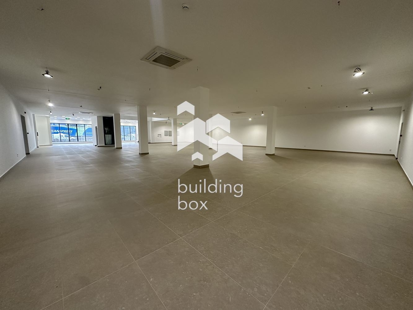 Дава под наем МАГАЗИН, гр. София, Република 2, снимка 5 - Магазини - 54082034