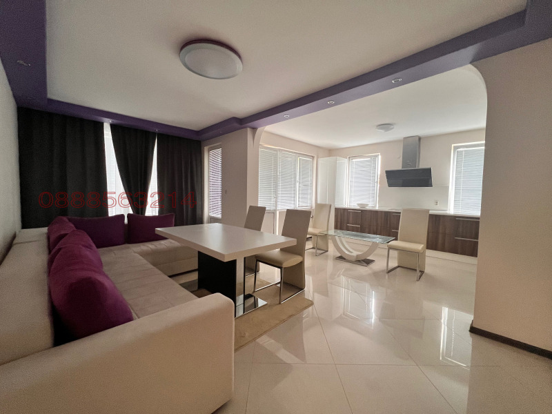 A louer  2 chambres Sofia , Gorna banya , 100 m² | 83196106