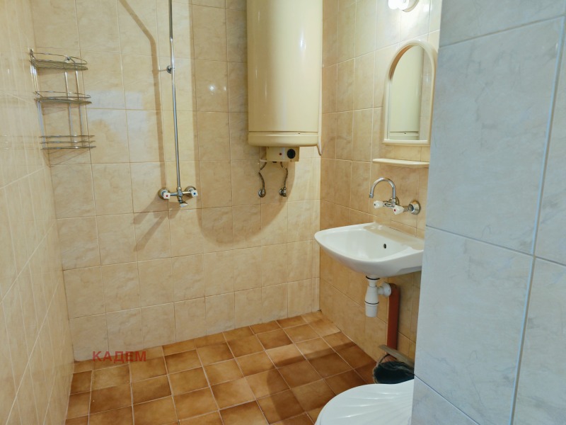 Дава под наем  2-стаен град Кюстендил , Запад , 70 кв.м | 61849174 - изображение [4]