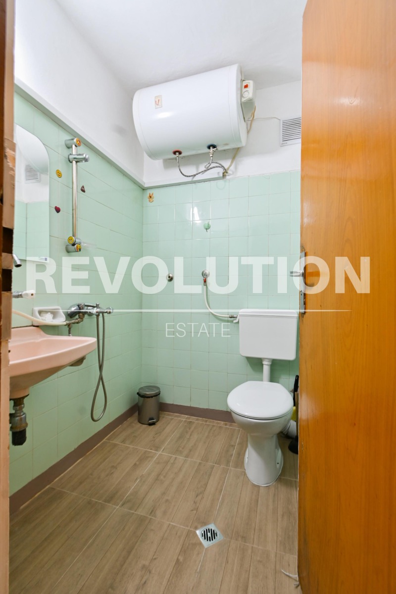 Издаје се  1 спаваћа соба Софија , Центар , 70 м2 | 49682153 - слика [9]