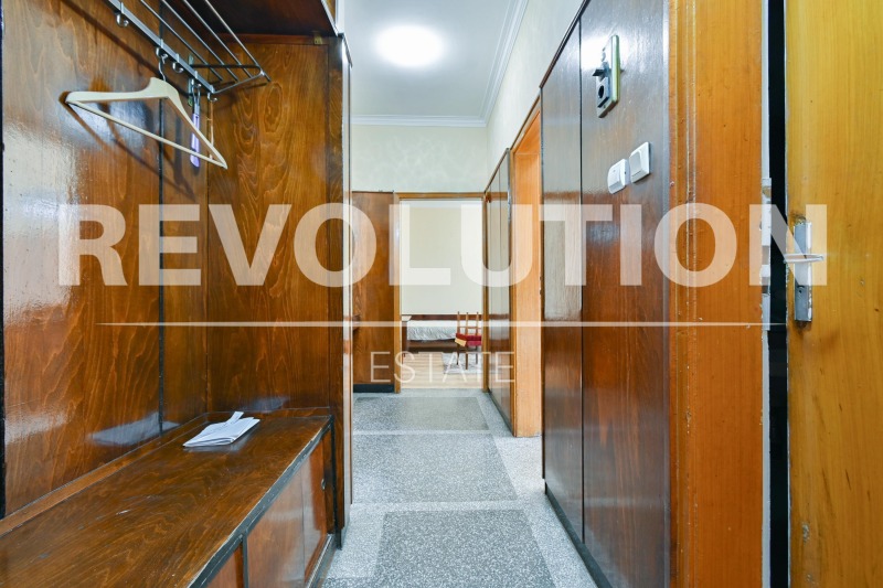 Издаје се  1 спаваћа соба Софија , Центар , 70 м2 | 49682153 - слика [11]