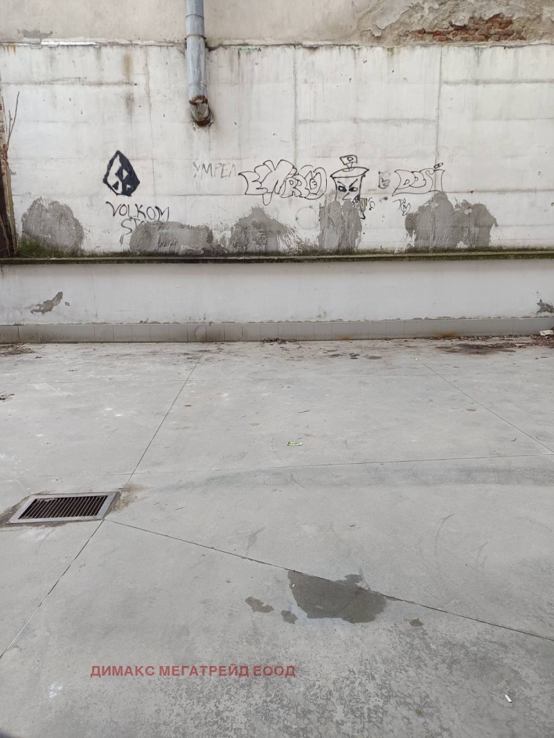 Дава под наем ГАРАЖ, ПАРКОМЯСТО, гр. София, Банишора, снимка 4 - Гаражи и паркоместа - 52690799