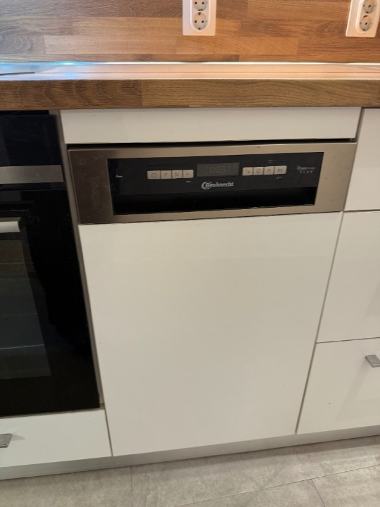 För uthyrning  2 sovrum Sofia , Centar , 79 kvm | 96000598 - bild [3]