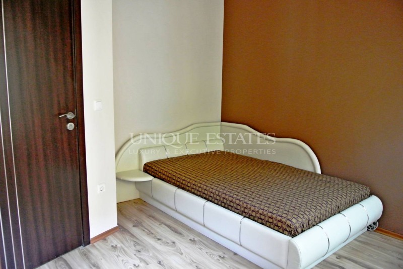 En renta  1 dormitorio Sofia , Tsentar , 55 metros cuadrados | 60248575 - imagen [4]
