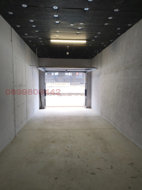 ГАРАЖ, ПАРКОМЯСТО, 25 m2