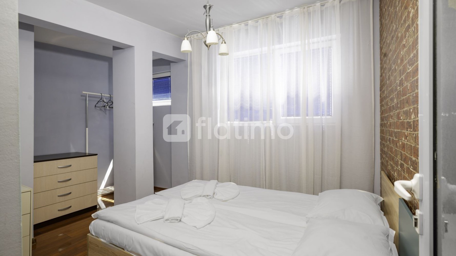 Дава под наем 2-СТАЕН, гр. София, Център, снимка 2 - Апартаменти - 53861804