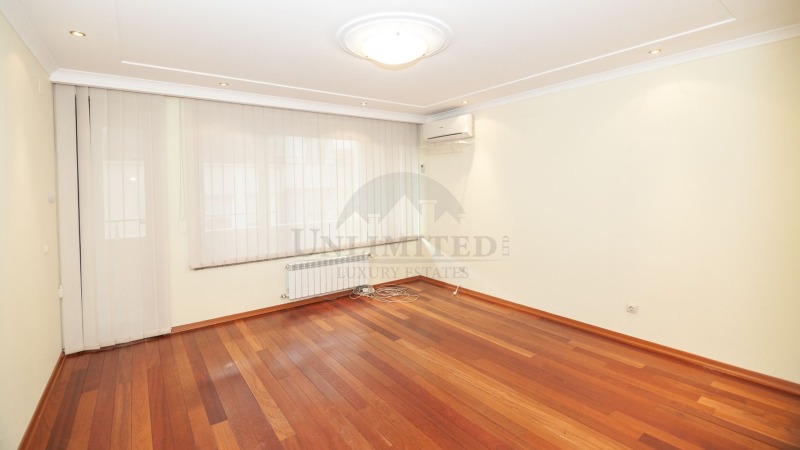 K pronájmu  Dům Sofia , Centar , 647 m2 | 98611424 - obraz [10]