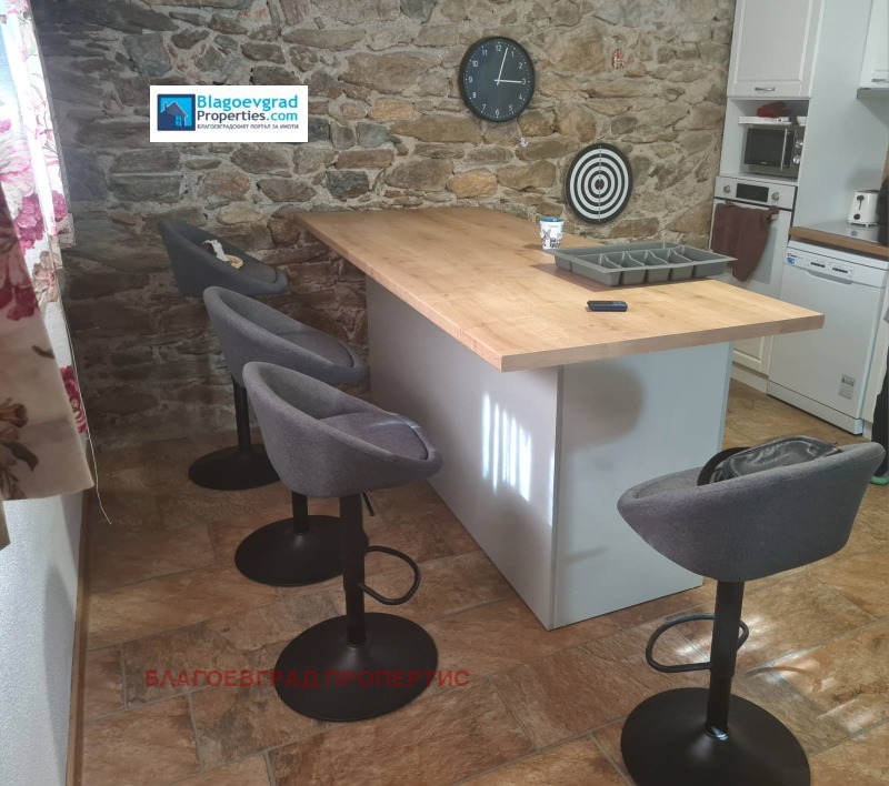 Дава под наем КЪЩА, с. Българчево, област Благоевград, снимка 2 - Къщи - 53558127