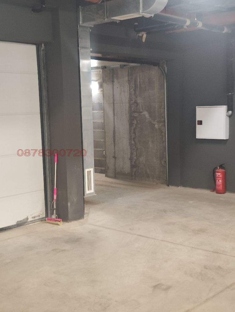 Дава под наем ГАРАЖ, ПАРКОМЯСТО, гр. София, Кръстова вада, снимка 5 - Гаражи и паркоместа - 52432463