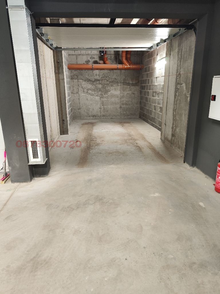 Дава под наем ГАРАЖ, ПАРКОМЯСТО, гр. София, Кръстова вада, снимка 4 - Гаражи и паркоместа - 52432463