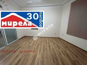 Етаж от къща град Варна, Център 3