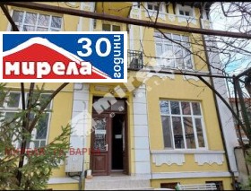 Поверх будинку Център, Варна 1