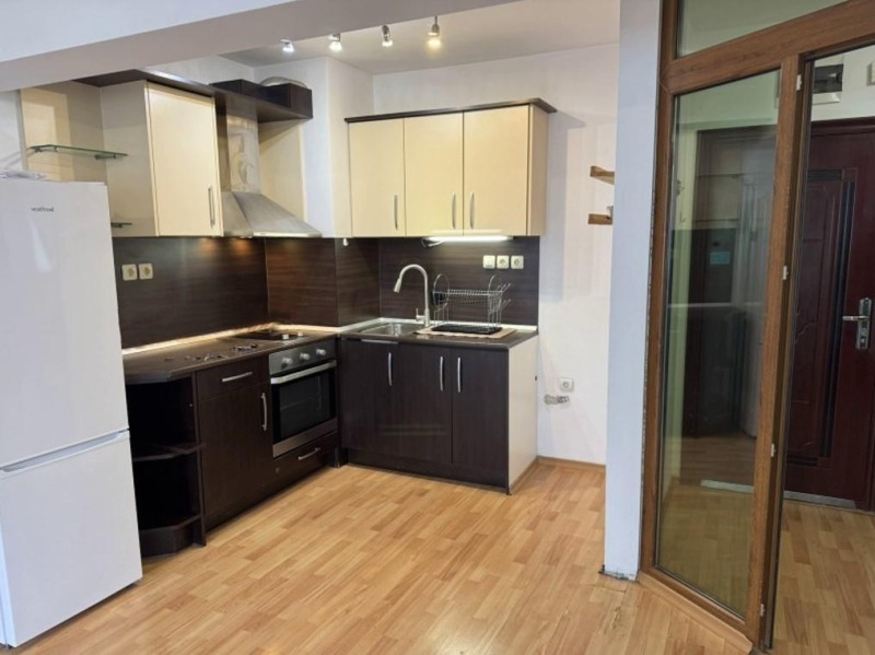 Zu vermieten  1 Schlafzimmer Sofia , Bakston , 67 qm | 50562454