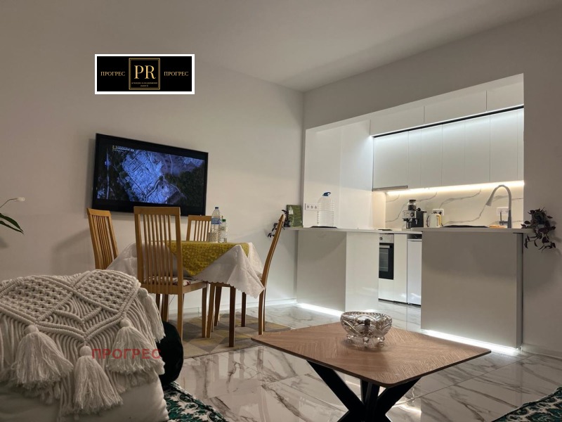 Дава под наем 3-СТАЕН, гр. Пловдив, Въстанически, снимка 2 - Апартаменти - 52685369