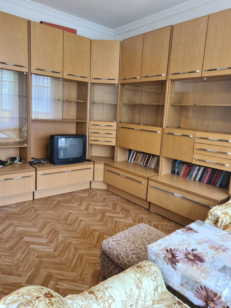 В оренду  1 спальня Пловдив , Кършияка , 60 кв.м | 62387151 - зображення [2]