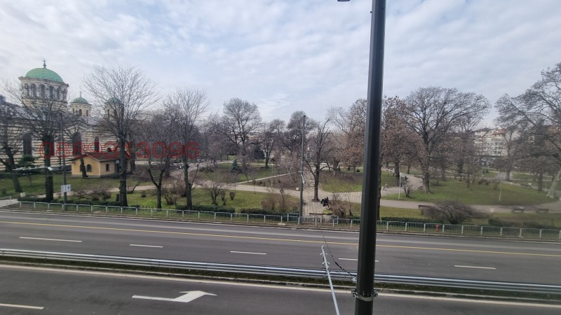 Дава под наем 2-СТАЕН, гр. София, Център, снимка 4 - Апартаменти - 53418869