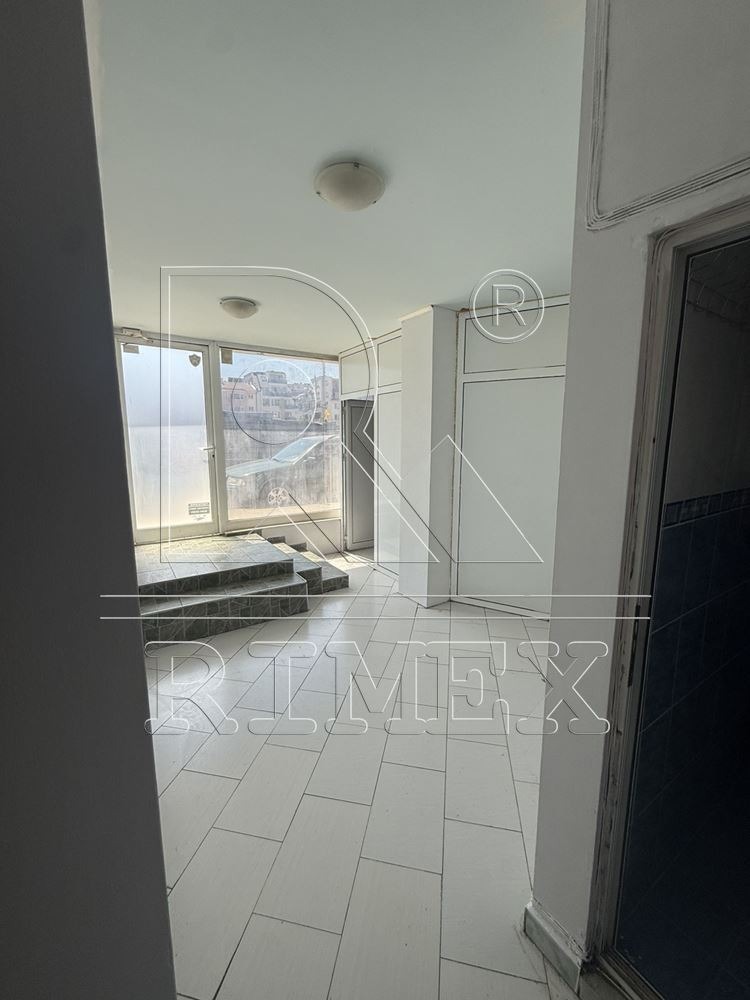 Дава под наем ОФИС, гр. Пловдив, Каменица 2, снимка 2 - Офиси - 54406172