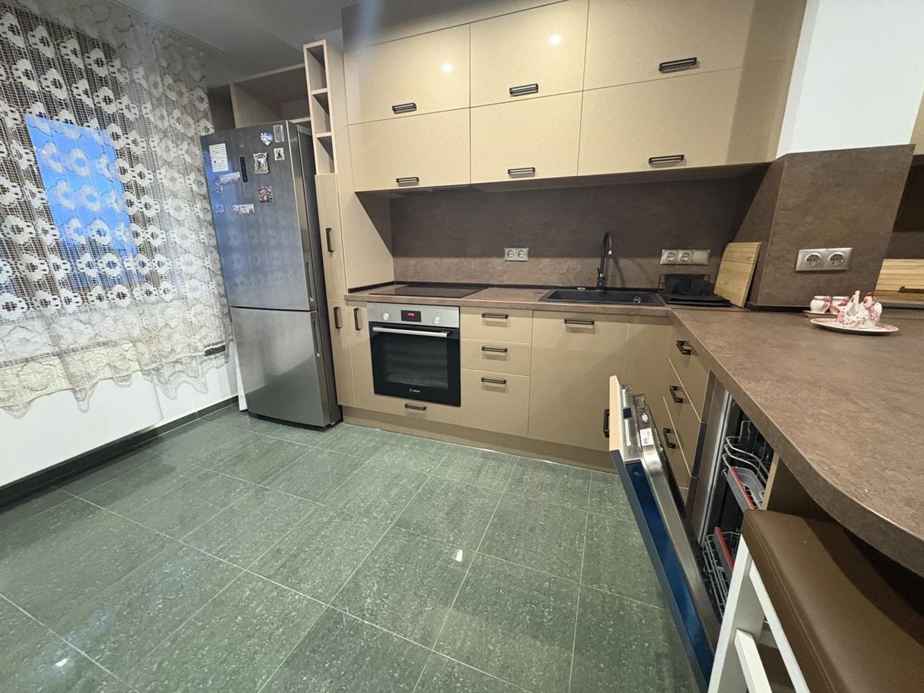 Дава под наем 4-СТАЕН, гр. София, Симеоново, снимка 7 - Апартаменти - 54039228