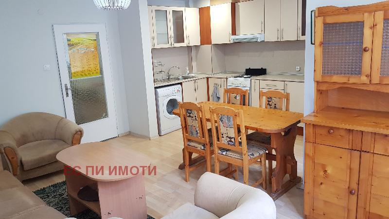 For Rent  2 bedroom Ruse , Tsentar , 90 sq.m | 68111177