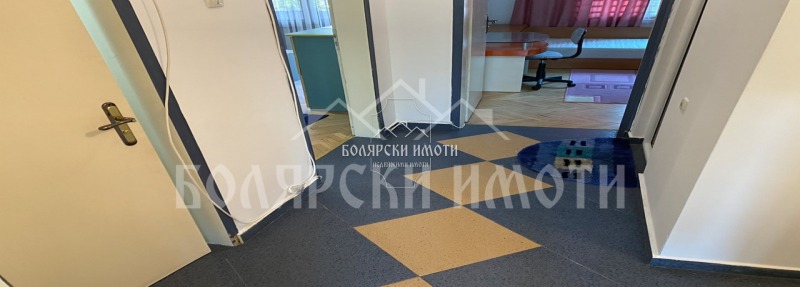 Дава под наем 3-СТАЕН, гр. Велико Търново, Център, снимка 15 - Апартаменти - 52469016