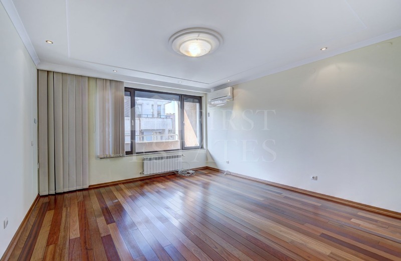 Do wynajęcia  Dom Sofia , Centar , 647 mkw | 24489558 - obraz [4]