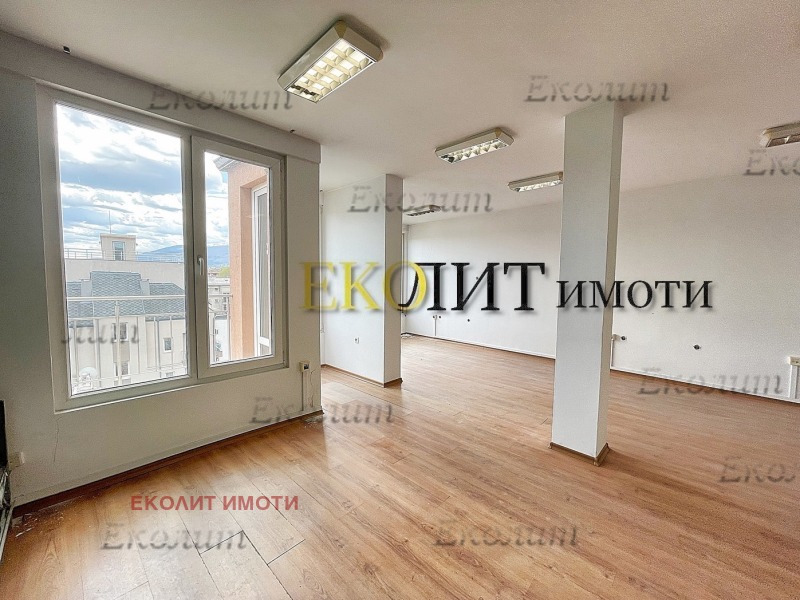 A louer  Bureau Sofia , Tsentar , 117 m² | 54109000 - image [2]