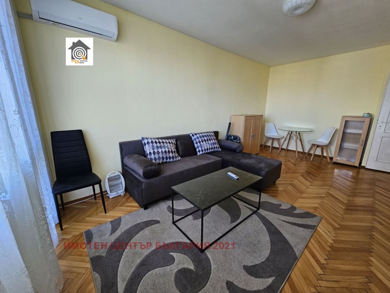 Para alugar  1 quarto Sofia , Mladost 1 , 60 m² | 78384922