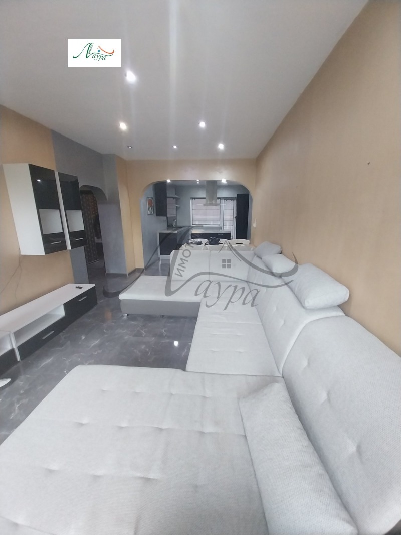 Дава под Наем 3-СТАЕН в град Шумен, Център - 100 кв.м / 400 € » 782.33 лв., ИМОТИ ЛАУРА