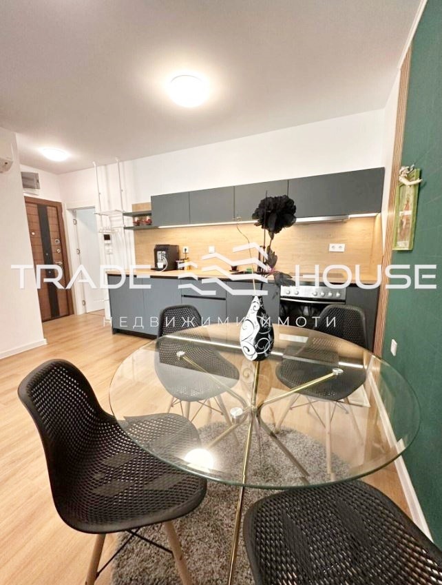 Te huur  2 slaapkamers Plovdiv , Karsjijaka , 80 m² | 36463109