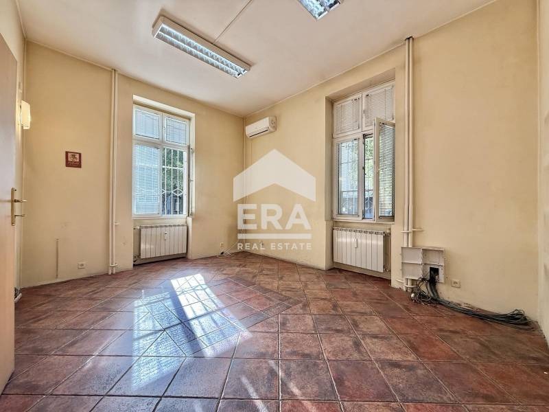 Под наем ОФИС, град София, Център • 590 € • 69674417 — Holmes.bg