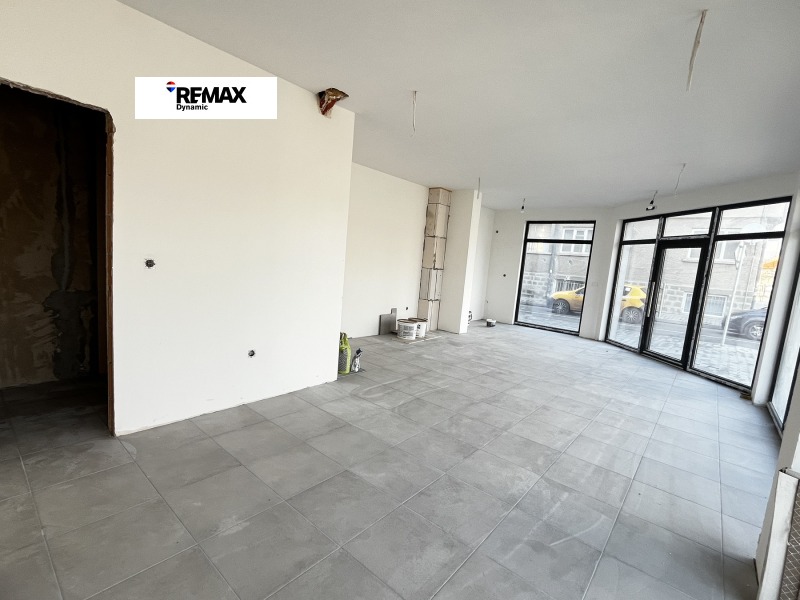 Дава под наем МАГАЗИН, гр. Айтос, област Бургас, снимка 4 - Магазини - 53155489