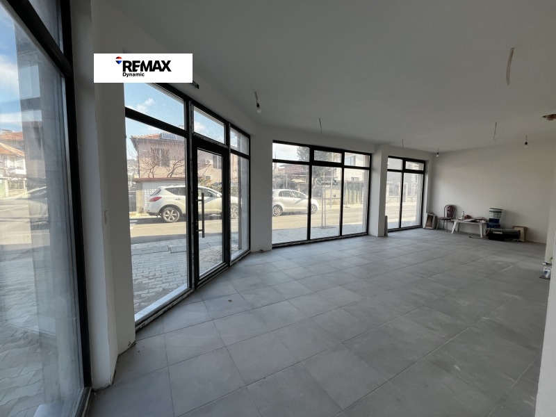 Дава под наем МАГАЗИН, гр. Айтос, област Бургас, снимка 3 - Магазини - 53155489