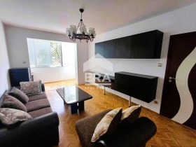 1 chambre Iztok, Sofia 1