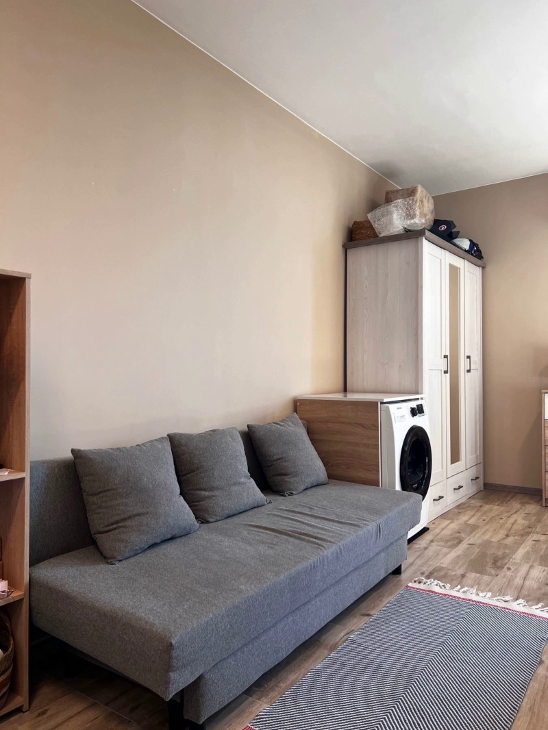 Дава под нем  2-стаен, град София, Витоша •  450 EUR • ID 27327689 — holmes.bg - [1] 
