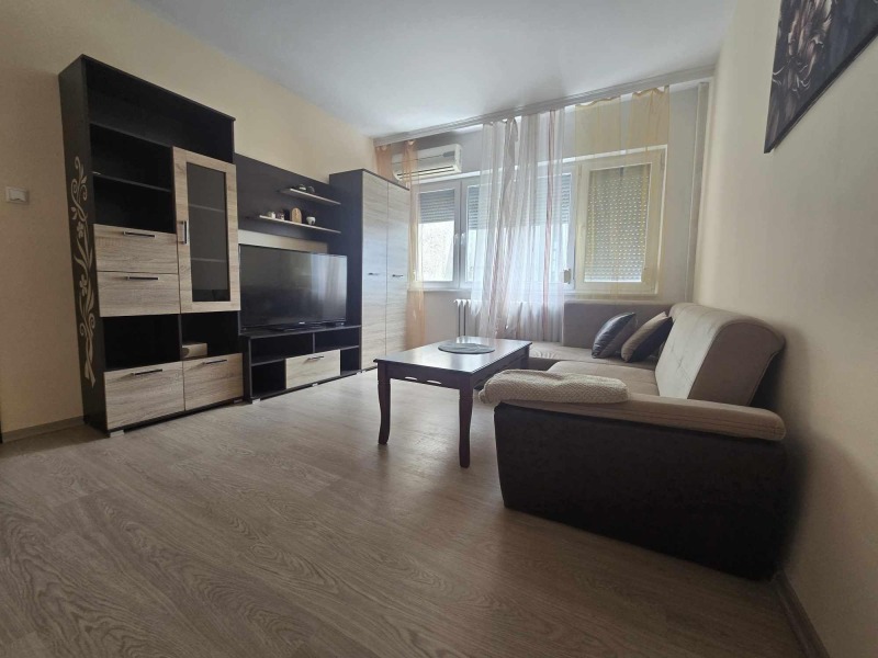 Til leje  1 soveværelse Plovdiv , Karshiyaka , 65 kvm | 91687326 - billede [2]