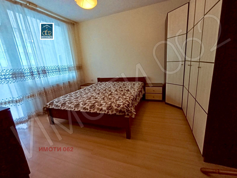 Дава под наем 3-СТАЕН, гр. Велико Търново, Колю Фичето, снимка 4 - Апартаменти - 53368519