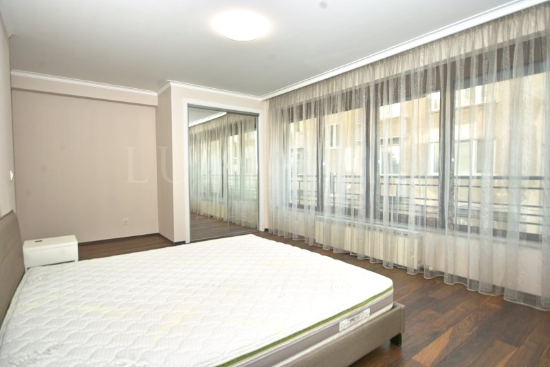 Da affittare  3 camere da letto Sofia , Tsentar , 220 mq | 83600228 - Immagine [10]