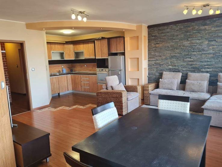 Te huur  1 slaapkamer Burgas , Lazur , 88 m² | 99250980